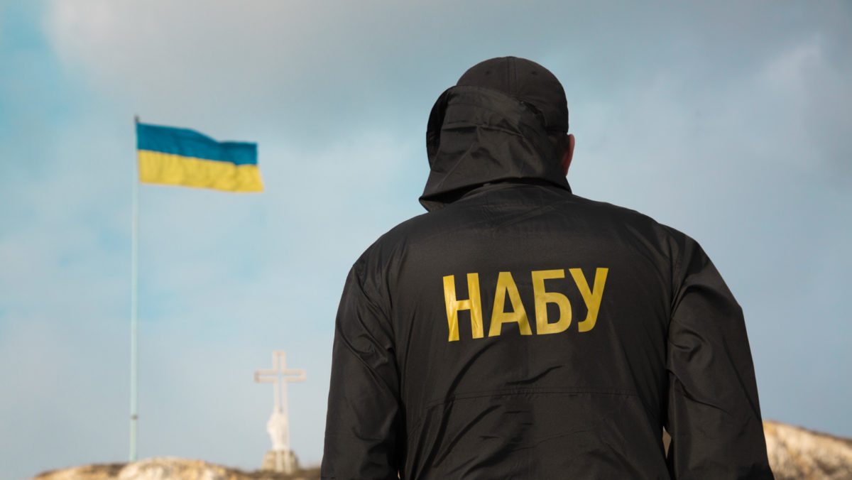 Экс-помічницю мера Одеси, що могла вкрасти 92 000 000 гривень, шукає Інтерпол