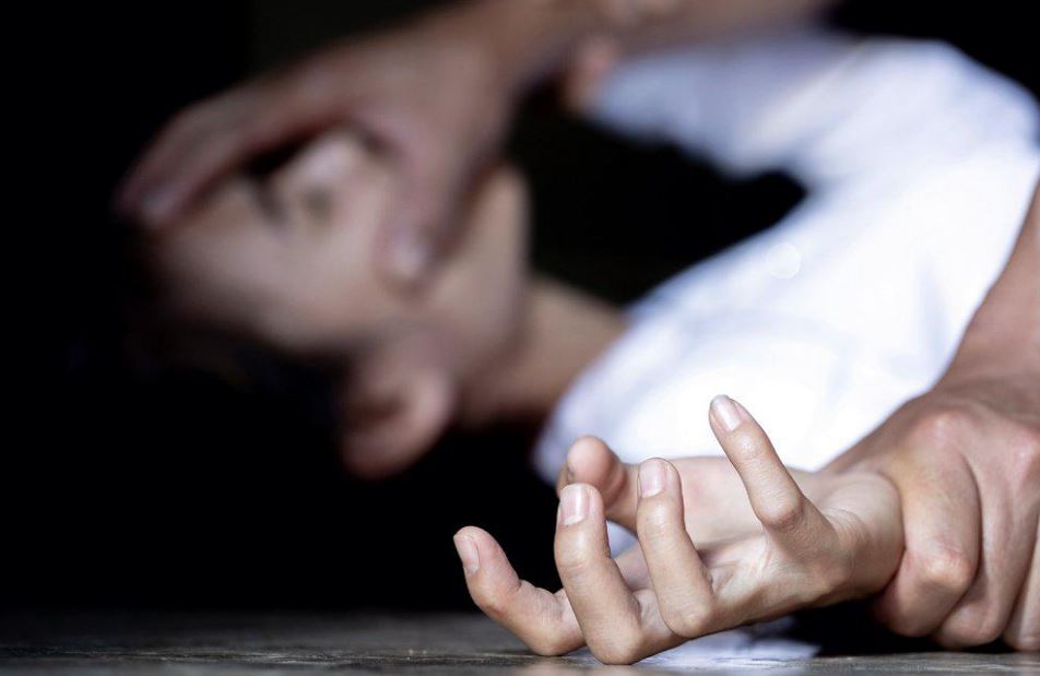 Боец Нацгвардии сексуально надругался над несовершеннолетней