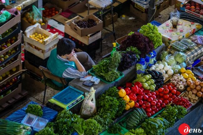 Мери Львова і Івано-Франківська вимагають відкрити продуктові ринки