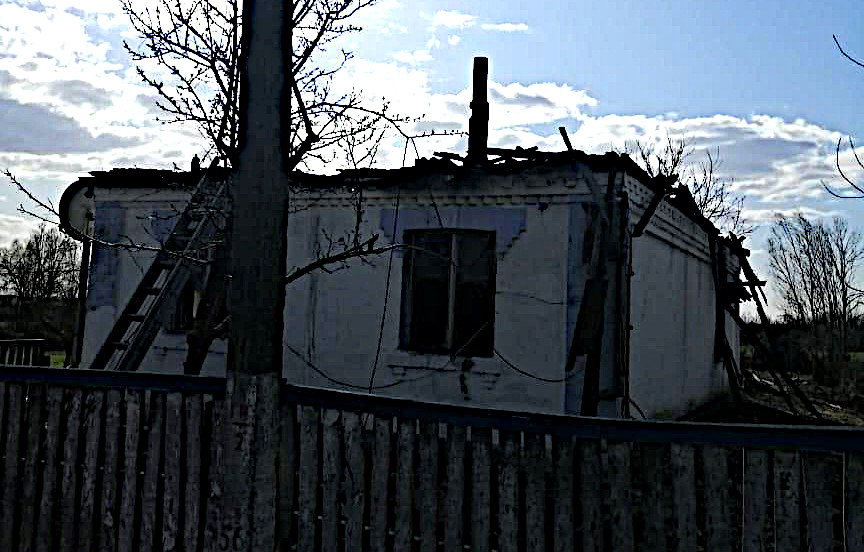 Пока мать ходила в магазин, погибли трое ее маленьких детей