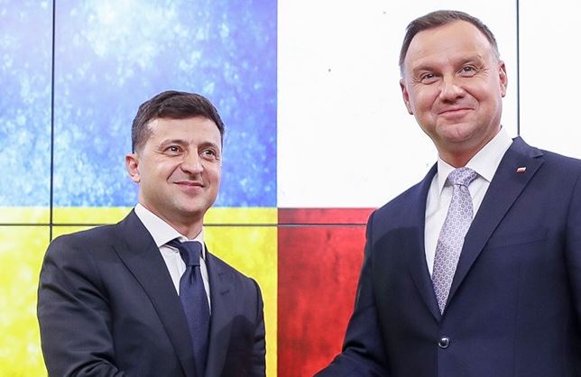Зеленський обговорив з президентом Польщі повернення робочих місць громадянам України
