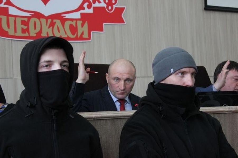 Україна - не удільні князівства, або Чому мер Черкас повинен відповісти за бенкет під час чуми