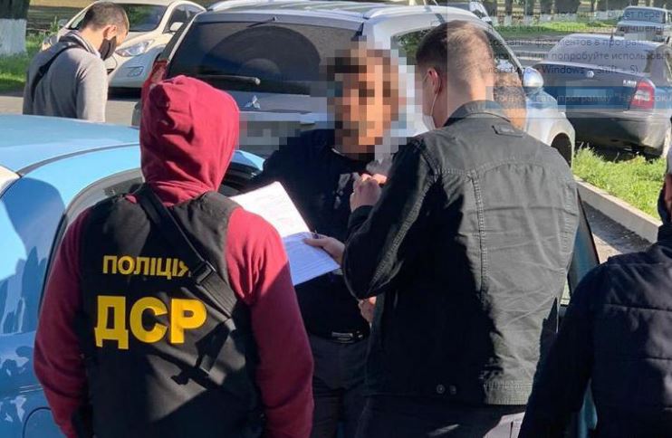 Заммэра Борисполя требовал в виде взятки три квартиры