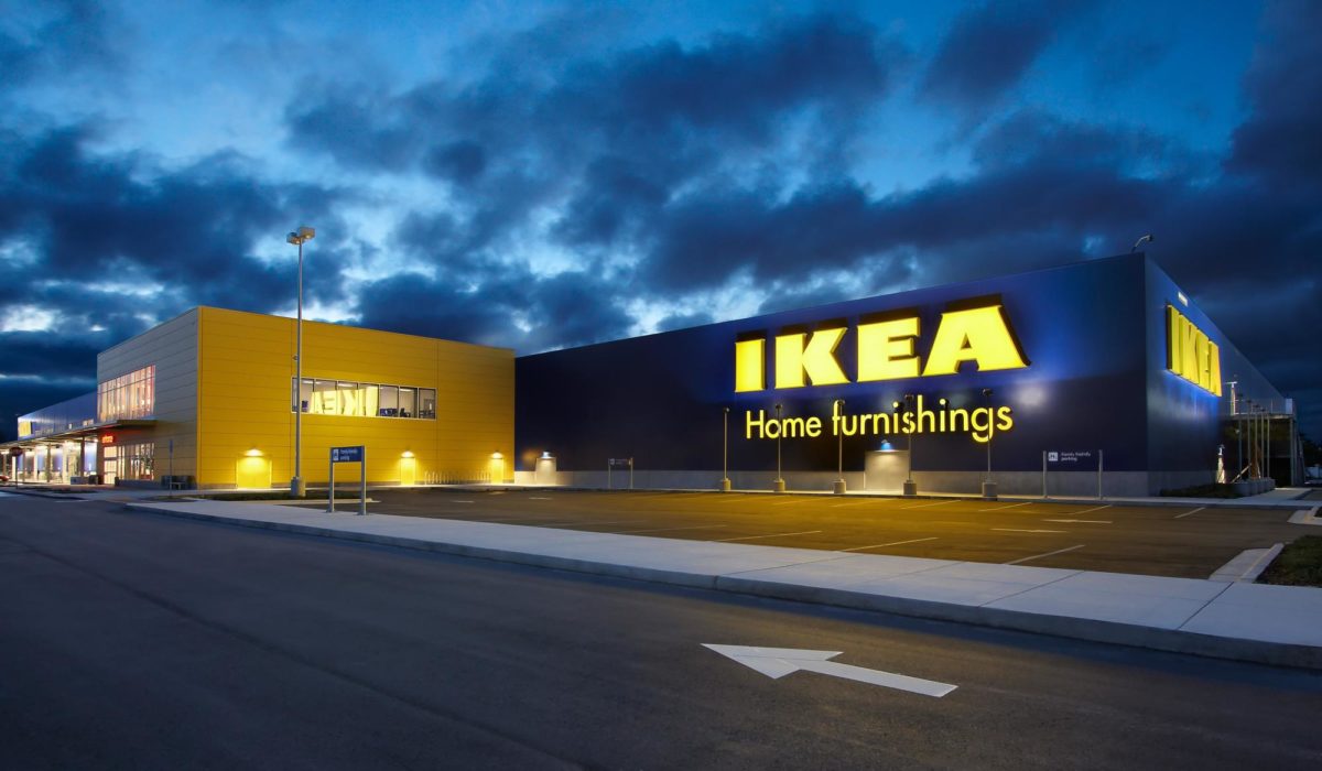Менш ніж через півмісяця після відкриття IKEA зупинила роботу інтернет-магазину в Україні