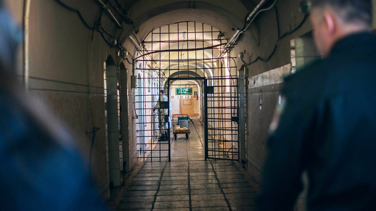 З ким поведешся: адміністрації усіх українських в'язниць причетні до розтрати і крадіжок?