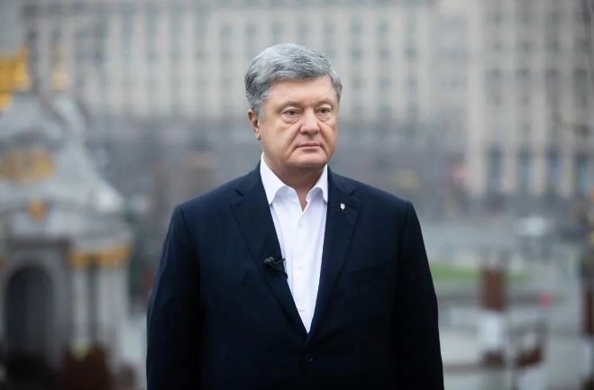 Порошенко прийшов на допит у ДБР