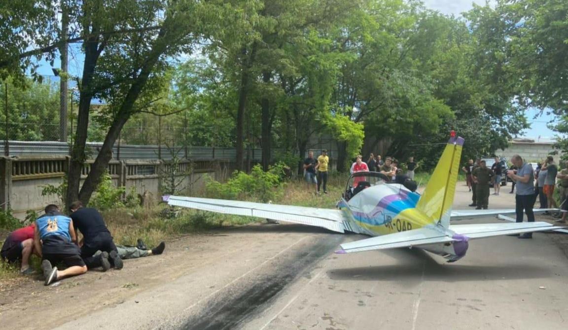 Скончался второй пилот самолета, упавшего в Одессе