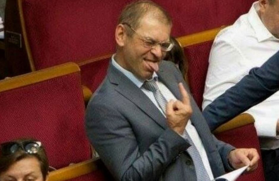 Справу екс-депутата Пашинського, що стріляв в людину, передають до суду