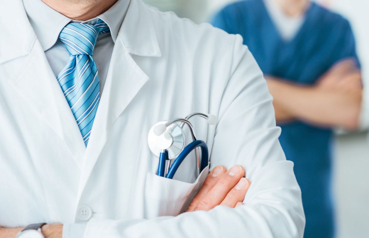 На Львовщине четверых медработников обвиняют в смерти роженицы