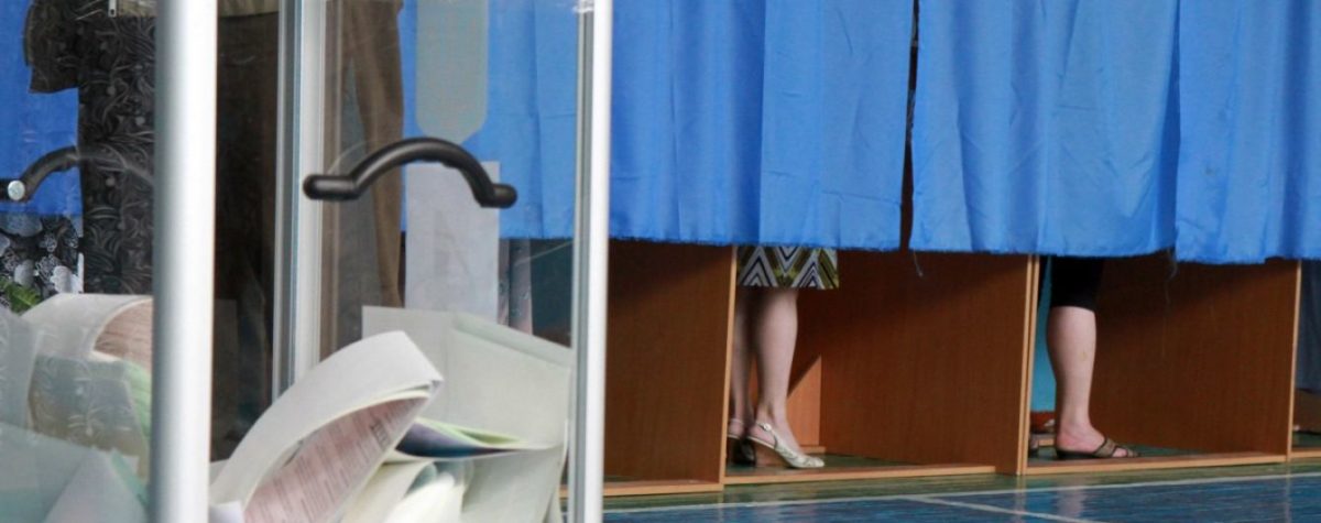 Ко дню выборов заболеть коронавирусом могут 360 000 украинцев
