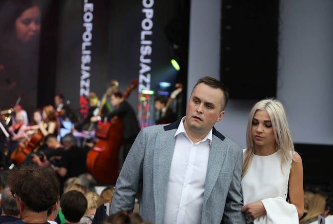 Маршрутка сбила невесту экс-главы САП Холодницкого