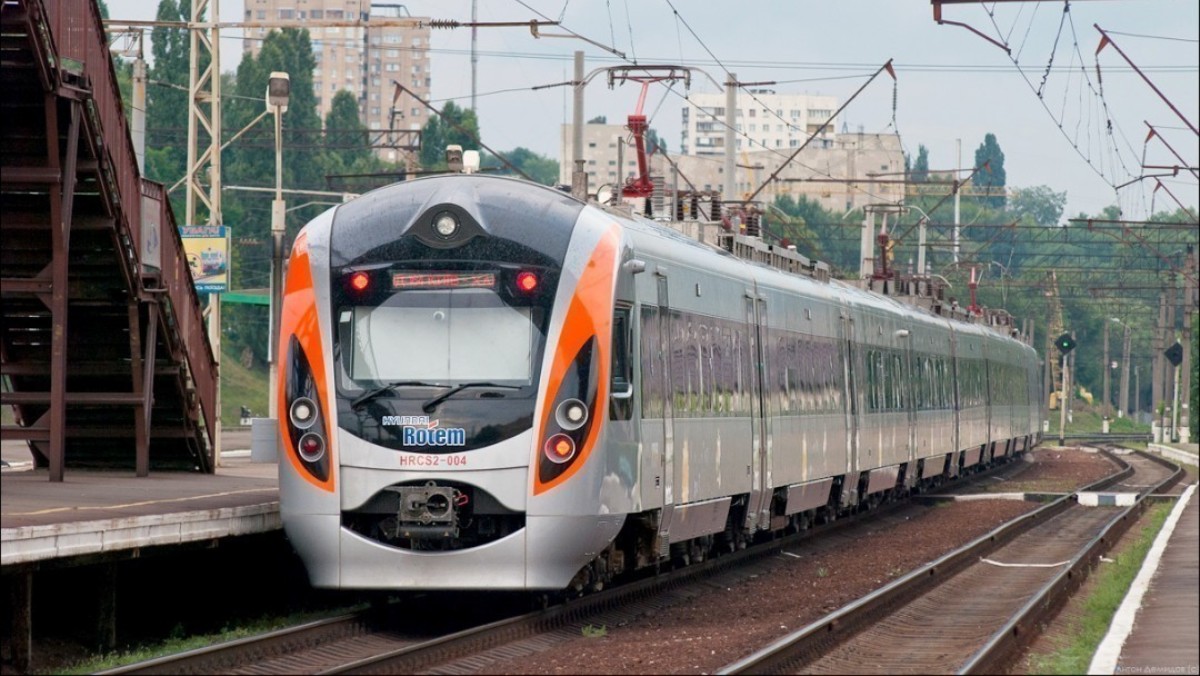 «Укрзализныця» решила снизить стоимость билетов