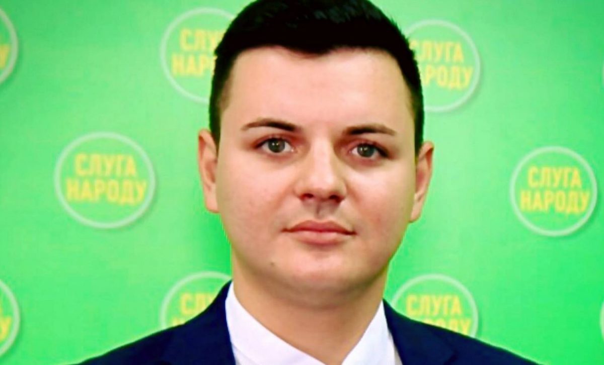 На Дніпропетровщині в депутати від «Слуги» збирається педофіл, що розбещував хлопчика