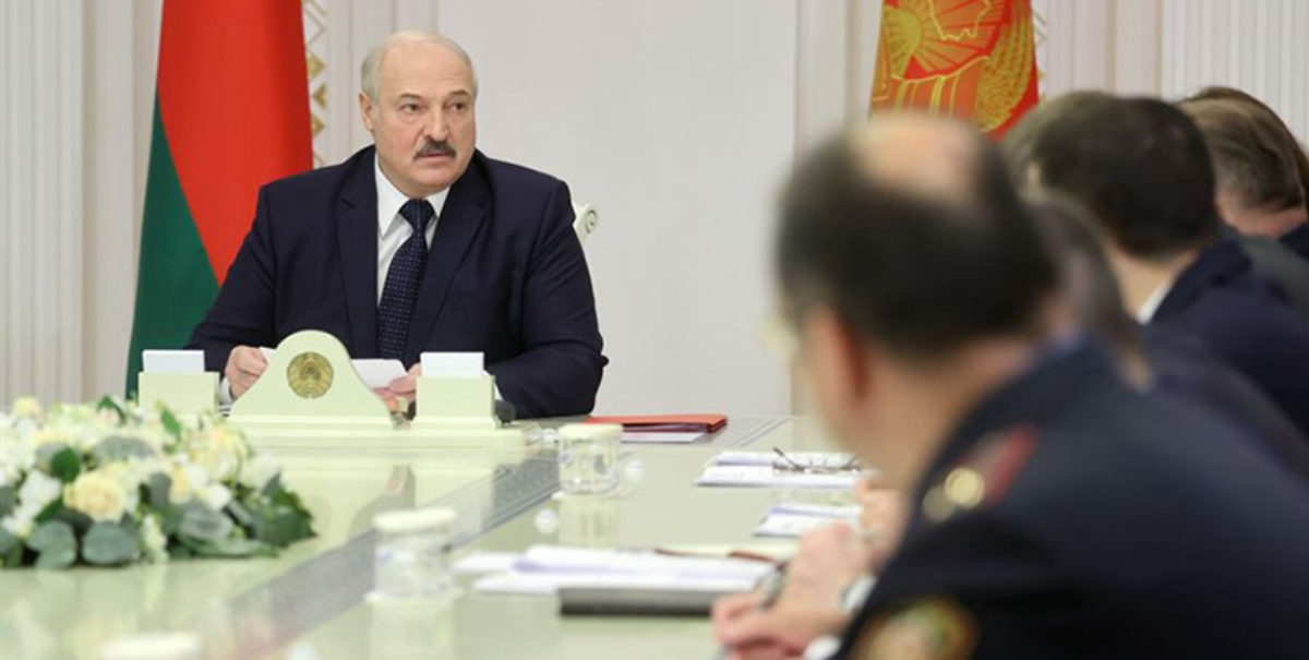 Лукашенко заявляє, що готовий віддати 70-80% своїх повноважень іншим державним структурам
