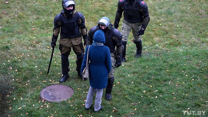 В Беларуси в воскресенье задержали 23 журналистов и 1100 протестующих