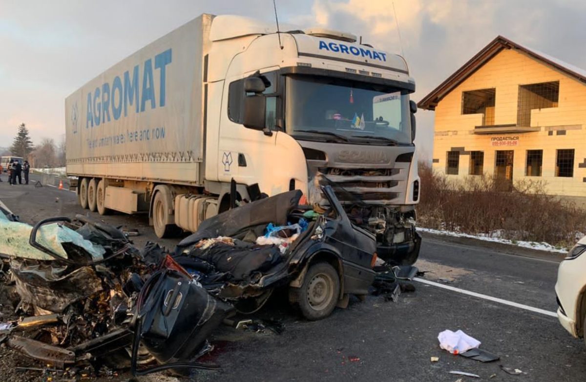 Под Мукачево пенсионер устроил жуткую аварию – пятеро погибших