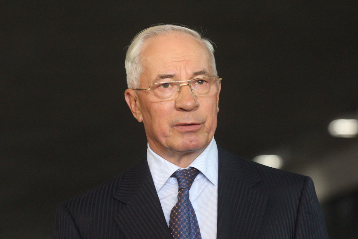 Суд ЕС отменил санкции против Азарова