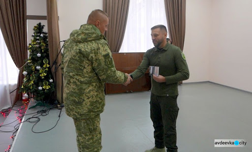 Українським військовим вручили медалі 
