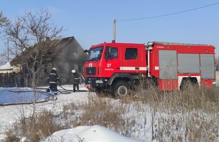 Арестован мужчина, который разжигал печь бензином: в пожаре погиб ребенок