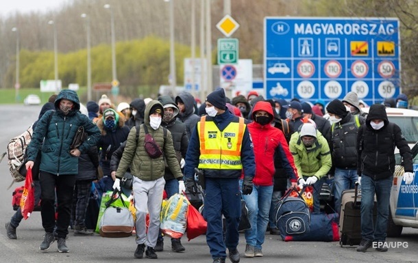 Заробітчани перевели в Україну втричі більше грошей, ніж інвестори, - радник Шмигаля