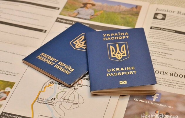 Польша сократила выдачу виз украинцам на 40%