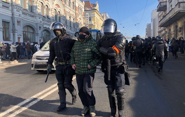 Страны Балтии инициируют введение санкций против российских чиновников, ответственных за аресты