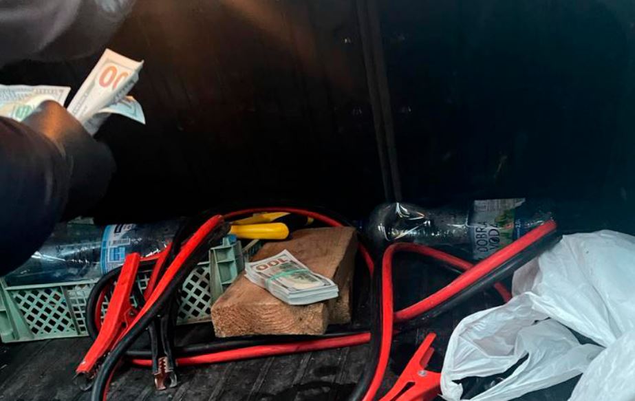 В Киевской области полицейский вымогал $13 000 у ложно обвиненного в краже