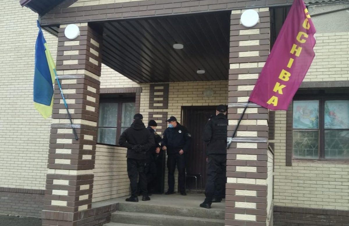 У Сумській області чиновниці і її спільникам загрожує в'язниця за «фейковий» вибори