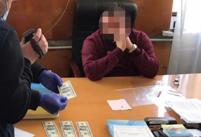 Арестован чиновник, продававший места в кировоградских больницах