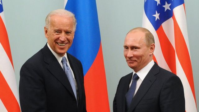 США определяют меры воздействия на Россию из-за подавления протестов: Санкции вводить не будут