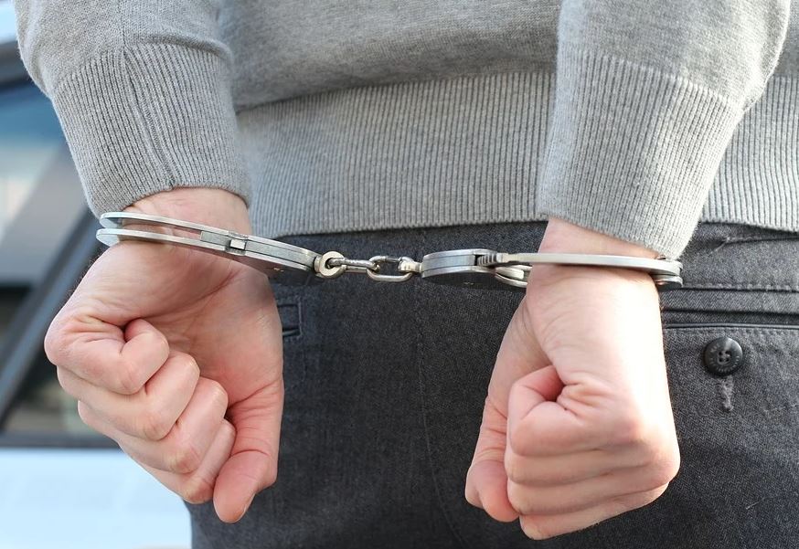 На взятке в 600 000 гривен задержали чиновника Черновицкой ОГА