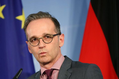 Латвія планує привілеї для вакцинованих, коли вакцини 
