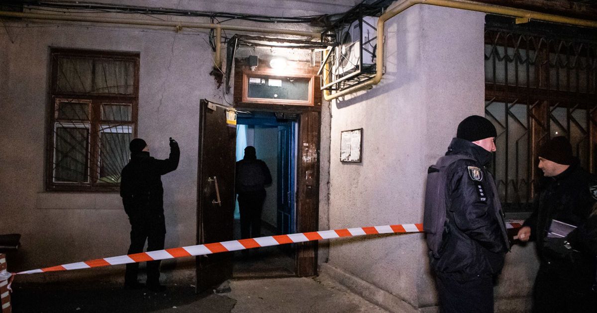 Полиция расследует обстоятельства взрыва в киевской многоэтажке