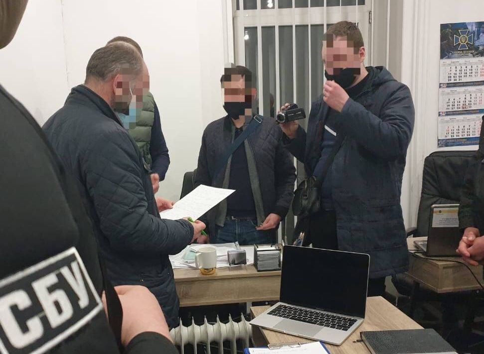 В Днепре адвокаты взломали систему суда, чтобы предупреждать клиентов о предстоящих обысках