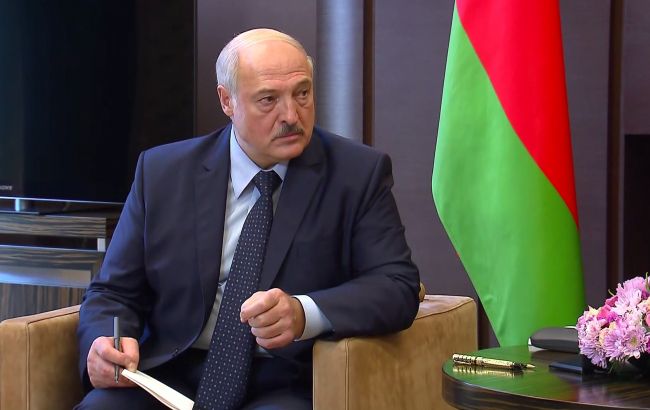 Лукашенко позбавив звань понад 80 силовиків за 