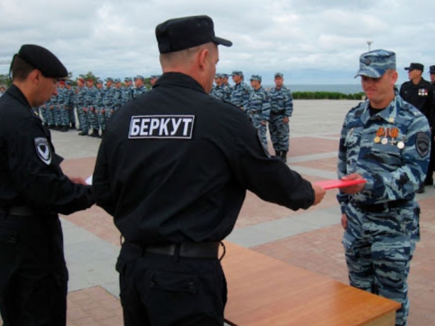 Экс-полковнику луганского «Беркута» вынесен приговор за разгон протестов в Черкассах