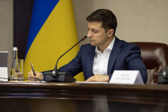 Украина среди получателей. США поделятся с другими странами вакцинами от коронавируса