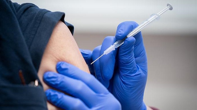 Германия начала записывать на вакцинацию всех желающих