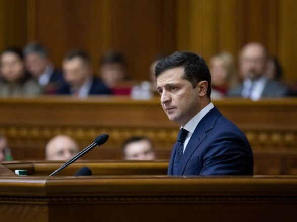 Зеленский заявил о внесении в ВР безотлагательного законопроекта о большом Гербе Украины