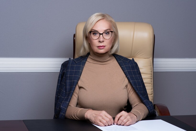 Россия удерживает в неволе более 400 украинцев — Денисова