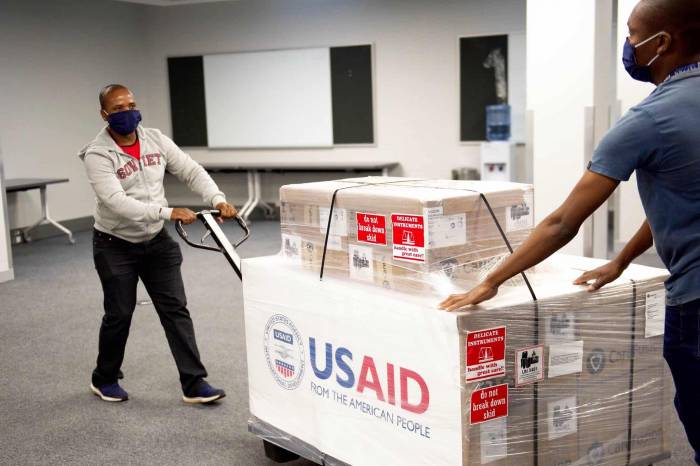 Маск стверджує, що USAID фінансувало розробку COVID - 19 та іншої біологічної зброї