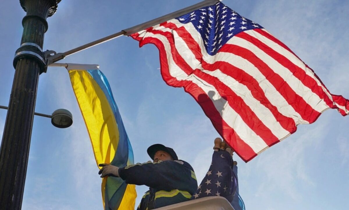США хотели, чтобы Зеленский подписал соглашение о полезных ископаемых «без возможности его прочитать», — Reuters со ссылкой на источники
